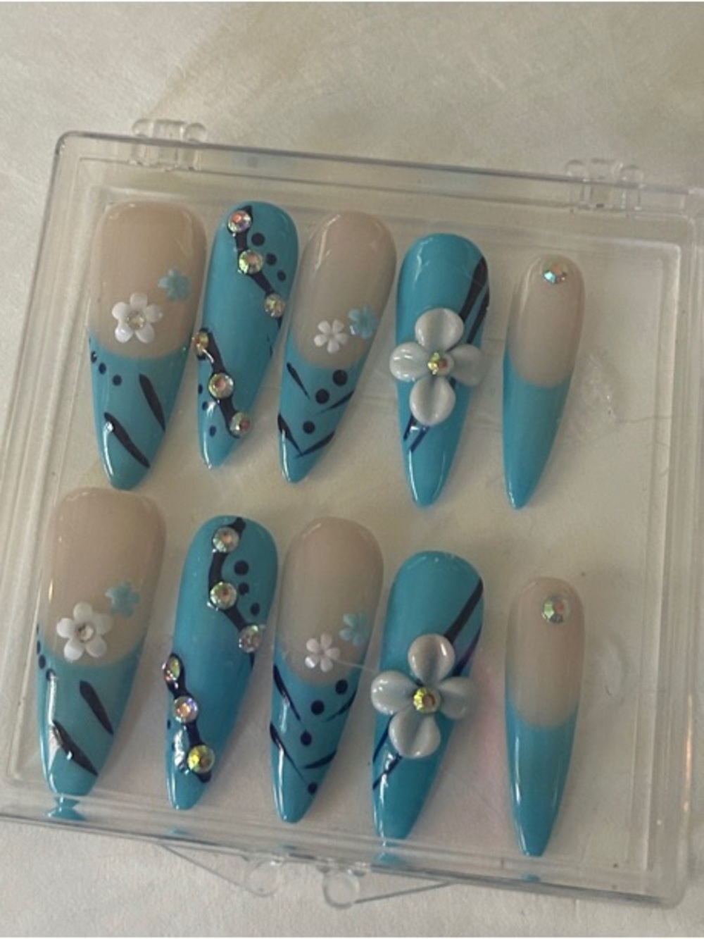 Blue Floral Stiletto Press-On Nail Set